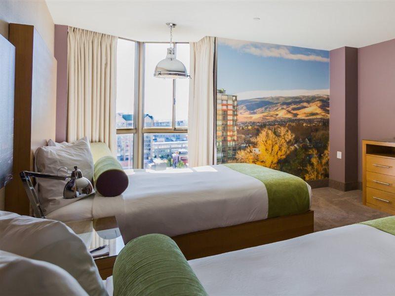 Whitney Peak Reno, Tapestry Collection By Hilton